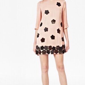 French Connection Shift Dress With Black & Gold Floral Sequin Embellishments Siz